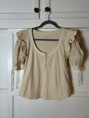 Cream Puff-Sleeve Scoop Neck Top Floral Embroidery Med Ruffle Textured Boho